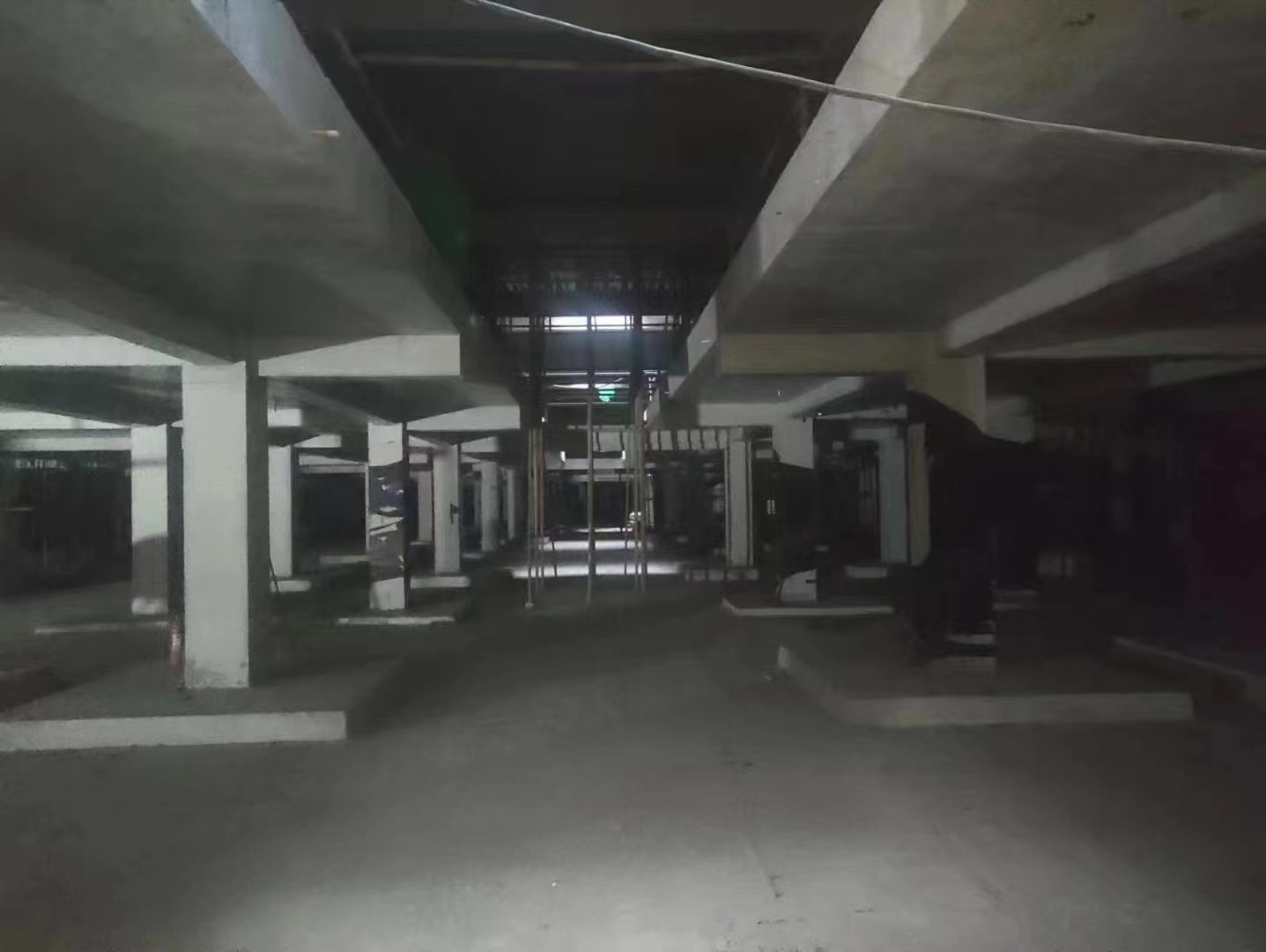 神农架山东又一个上海博普LOFT车库拔地而起